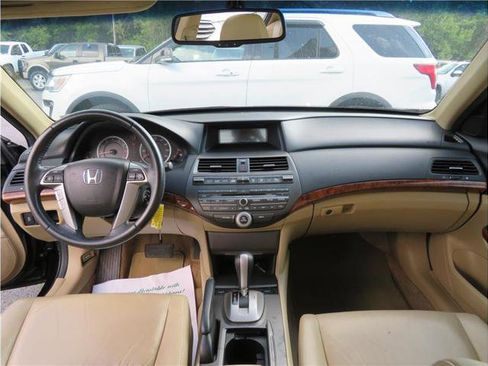 Used 2011 Honda Accord EX-L image 6