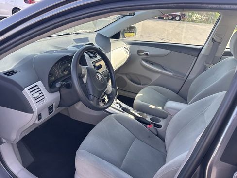 Used 2013 Toyota Corolla LE w/ Premium Pkg image 11