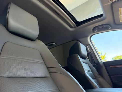 Used 2022 Honda CR-V Touring image 18