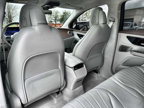 Used 2023 Mercedes-Benz EQE 350+ SUV image 17