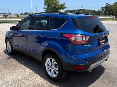 Used 2018 Ford Escape SEL FWD image 4