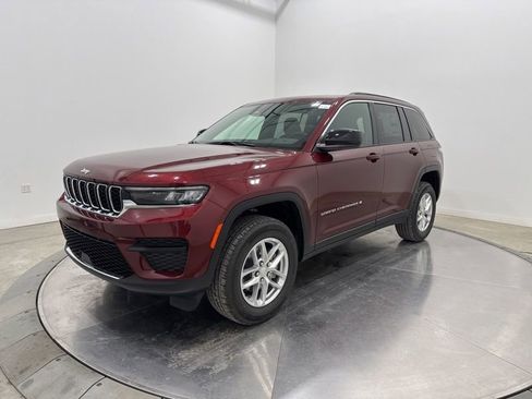 New 2025 Jeep Grand Cherokee Laredo X w/ Luxury Tech Group I image 3