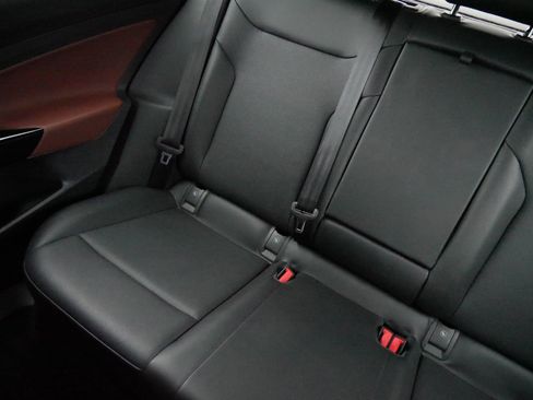 Certified 2021 Volkswagen ID.4 Pro S w/ Gradient Package image 12