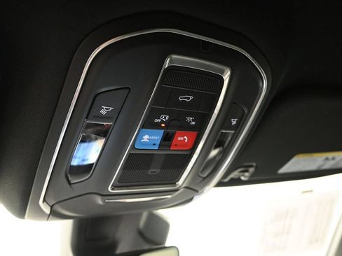 Used 2025 Jeep Wagoneer 4WD image 30