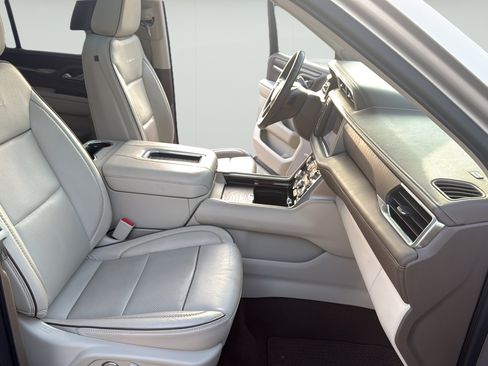 Used 2021 GMC Yukon Denali w/ Denali Ultimate Package RWD image 27