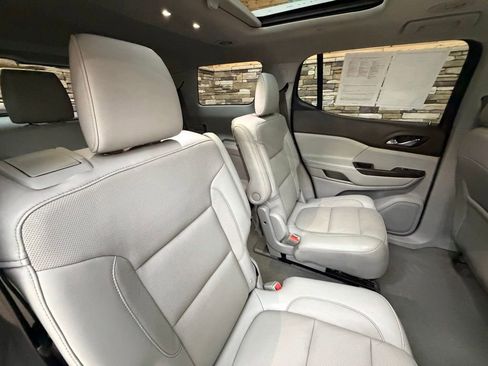 Used 2017 GMC Acadia SLT AWD/4WD image 31