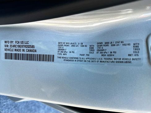 New 2026 Chrysler Pacifica Select image 32