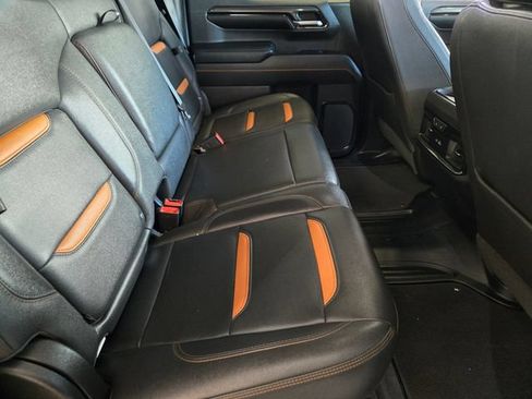 Used 2023 GMC Sierra 1500 AT4 w/ AT4 Premium Package AWD/4WD image 32