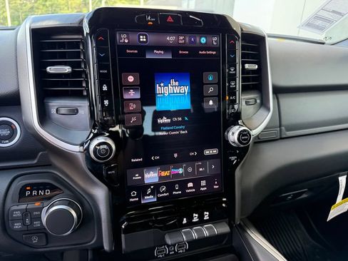 New 2026 RAM 1500 Big Horn AWD/4WD image 16