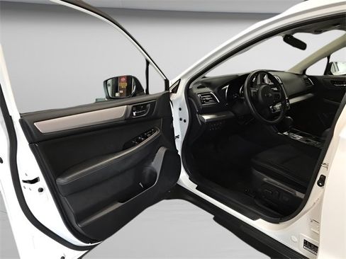 Used 2016 Subaru Outback 2.5i Premium image 15