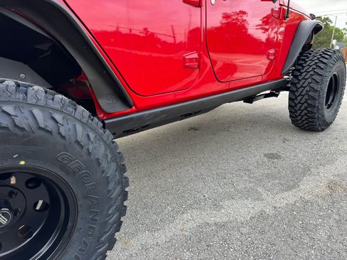 Used 2017 Jeep Wrangler Unlimited Sport image 15