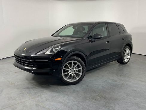 Used 2019 Porsche Cayenne AWD/4WD image 1