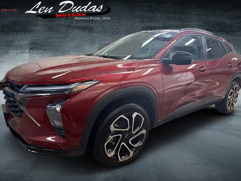 Certified 2024 Chevrolet Trax RS w/ Driver Confidence Package image 2