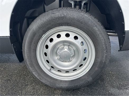 New 2025 Ford Maverick XL image 14