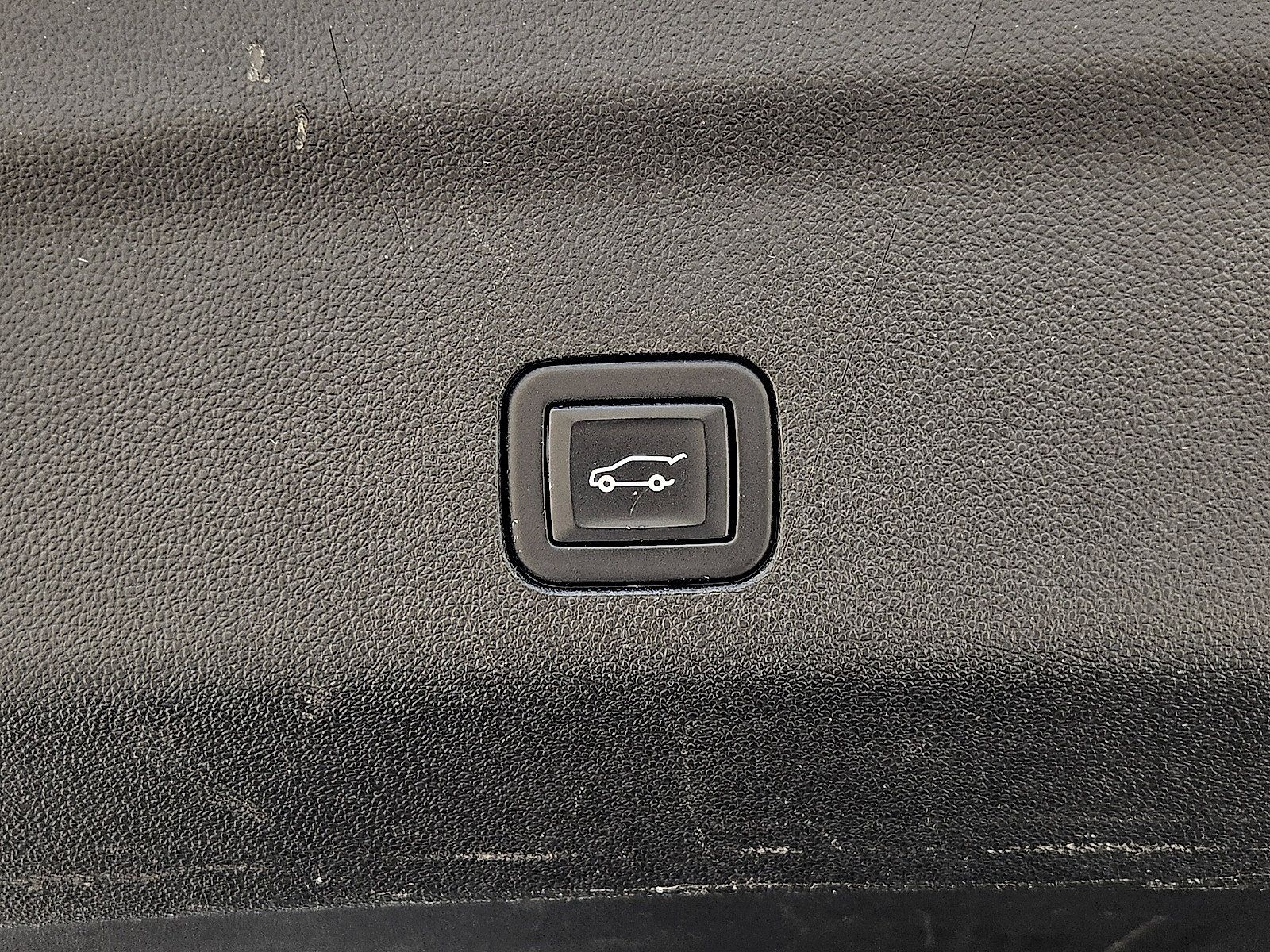 Used 2023 Chevrolet Suburban High Country AWD/4WD image 14