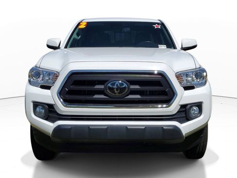Used 2022 Toyota Tacoma SR5 w/ Technology Package RWD image 2