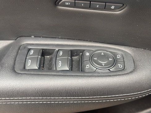 Used 2023 Cadillac XT5 Premium Luxury image 24