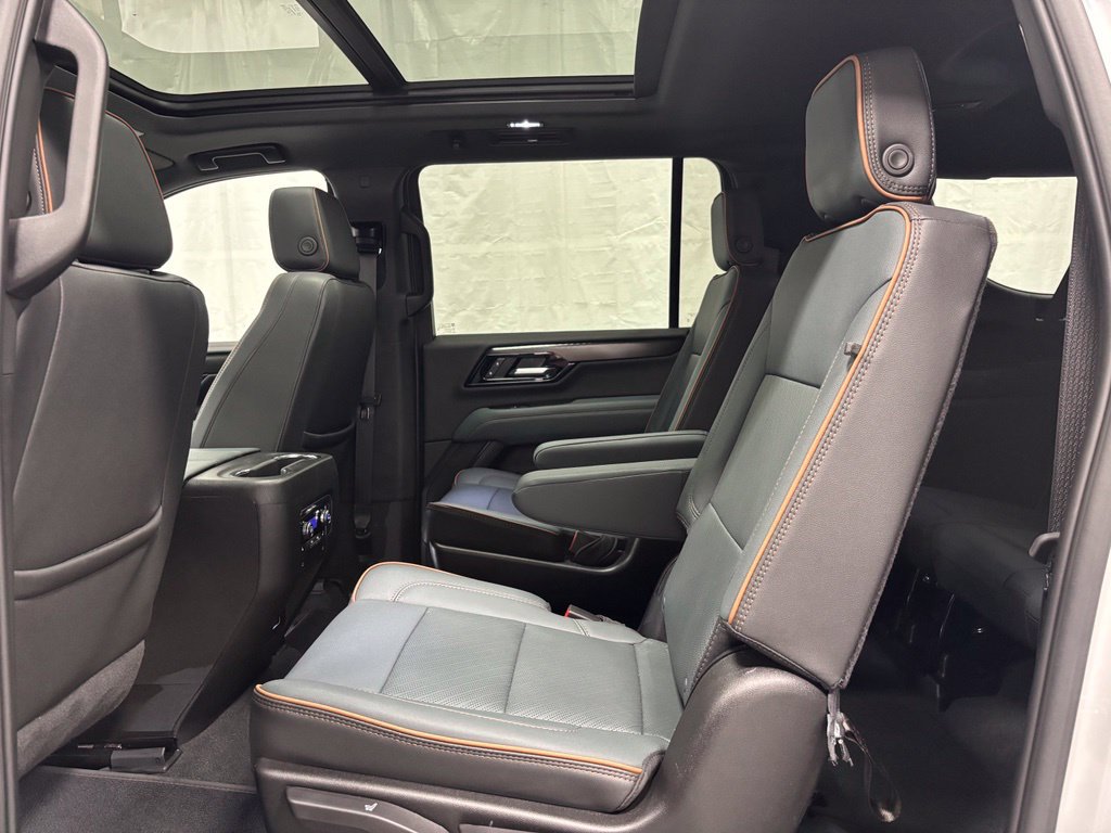 Used 2026 GMC Yukon XL AT4 AWD/4WD image 44