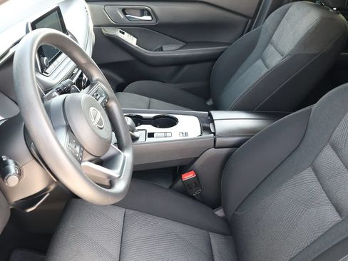 Used 2024 Nissan Rogue SV FWD image 13