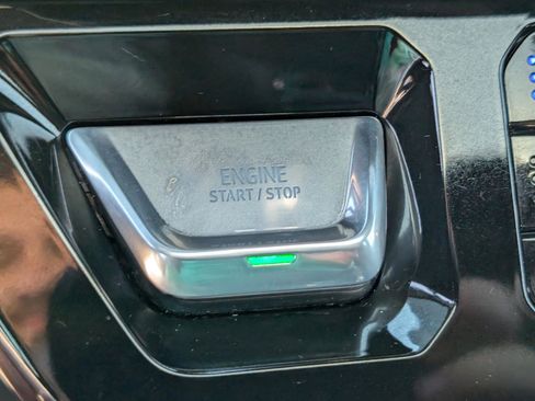 Used 2023 GMC Sierra 1500 AT4 w/ AT4 Premium Package image 26