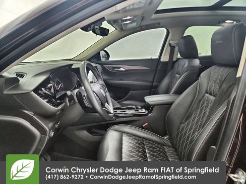 Used 2023 Buick Envision Avenir image 11