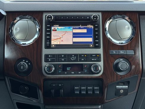 Used 2012 Ford F250 Lariat w/ Lariat Ultimate Pkg AWD/4WD image 38