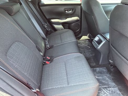 Certified 2025 Honda HR-V Sport image 11