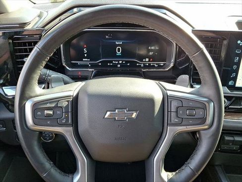 Used 2024 Chevrolet Silverado 1500 LT Trail Boss AWD/4WD image 14