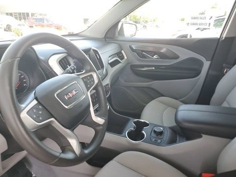 Used 2023 GMC Terrain SLE w/ Driver Convenience Package FWD image 22