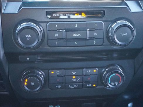 Used 2016 Ford F150 XLT w/ Equipment Group 302A Luxury image 36