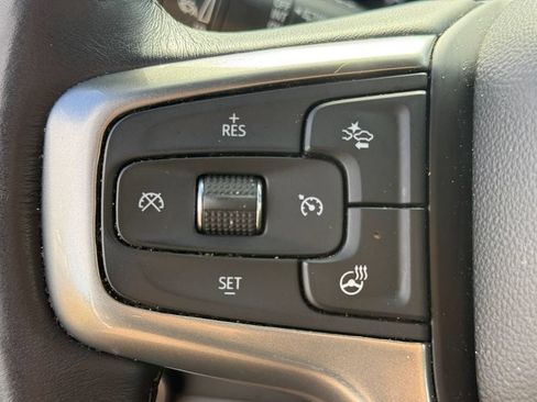 Used 2022 Chevrolet Suburban Premier AWD/4WD image 15