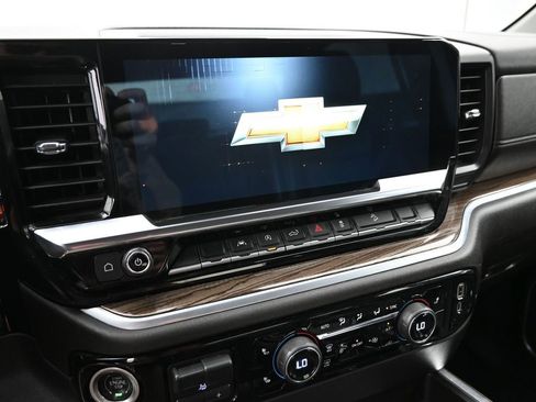 Used 2022 Chevrolet Silverado 1500 RST image 17