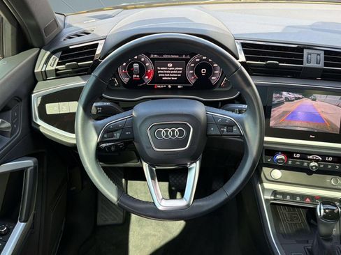 Used 2020 Audi Q3 2.0T Premium Plus w/ Premium Plus Package AWD/4WD image 27