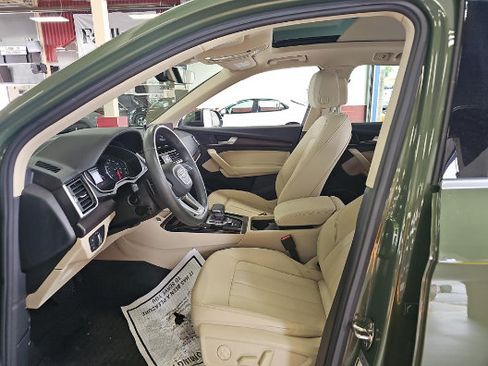 Used 2023 Audi Q5 2.0T Premium AWD/4WD image 3