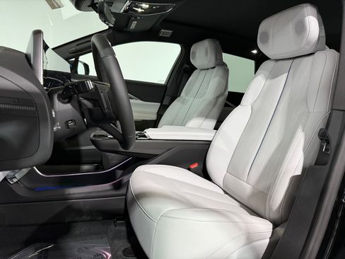 New 2026 Cadillac Lyriq Premium Sport AWD/4WD image 5
