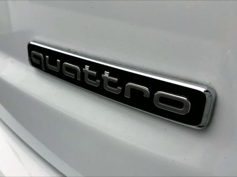Used 2019 Audi Q7 3.0T Premium Plus w/ Premium Plus Package AWD/4WD image 10