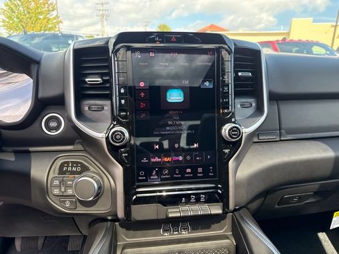 New 2026 RAM 1500 Big Horn AWD/4WD image 12