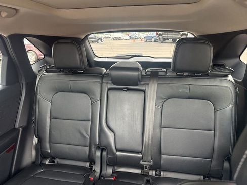 Certified 2020 Ford Escape Titanium w/ Titanium Premium Package 2.0 FWD image 5