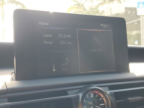 Used 2025 Lexus IS 300 w/ Comfort Package RWD image 30