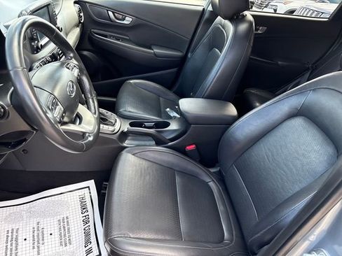 Used 2021 Hyundai Kona Limited w/ Cargo Package image 9
