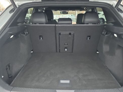 Used 2021 Volkswagen ID.4 Pro S w/ Gradient Package image 8