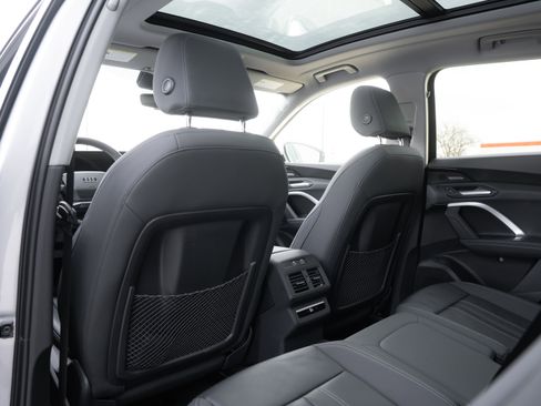 Certified 2025 Audi Q5 Premium Plus w/ Premium Plus image 26