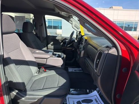 Used 2022 Chevrolet Silverado 1500 RST image 11