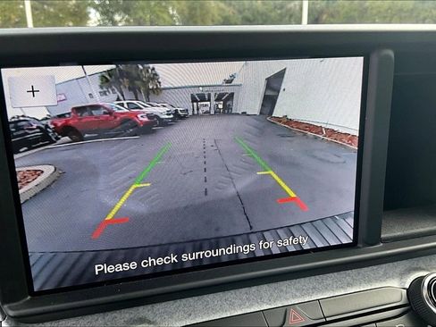 Used 2024 Ford Maverick XLT image 14