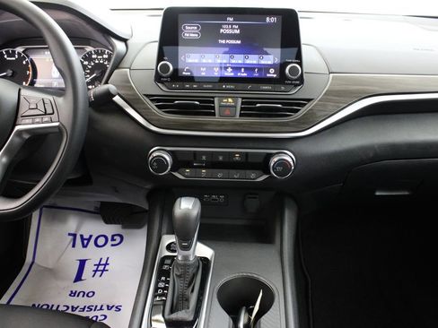 New 2026 Nissan Altima 2.5 SV FWD image 20