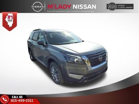 New 2025 Nissan Pathfinder SV image 1