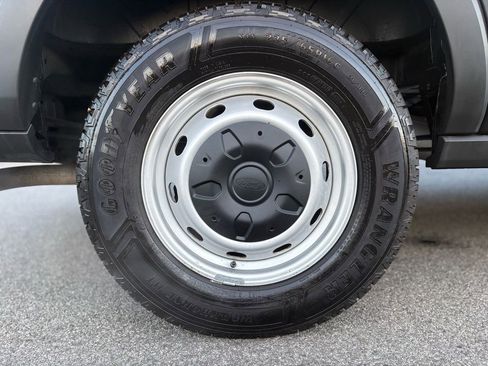 Used 2022 Ford Transit 250 Medium Roof image 45