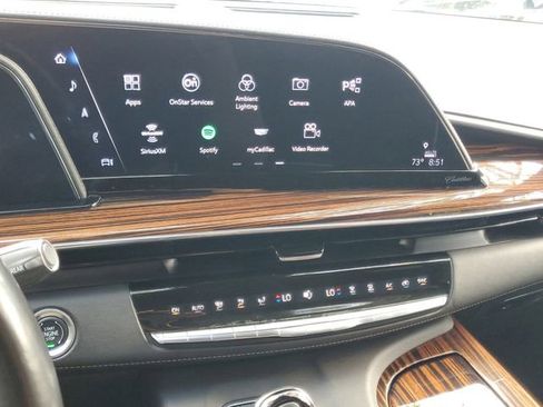 Used 2023 Cadillac Escalade Premium Luxury AWD/4WD image 24