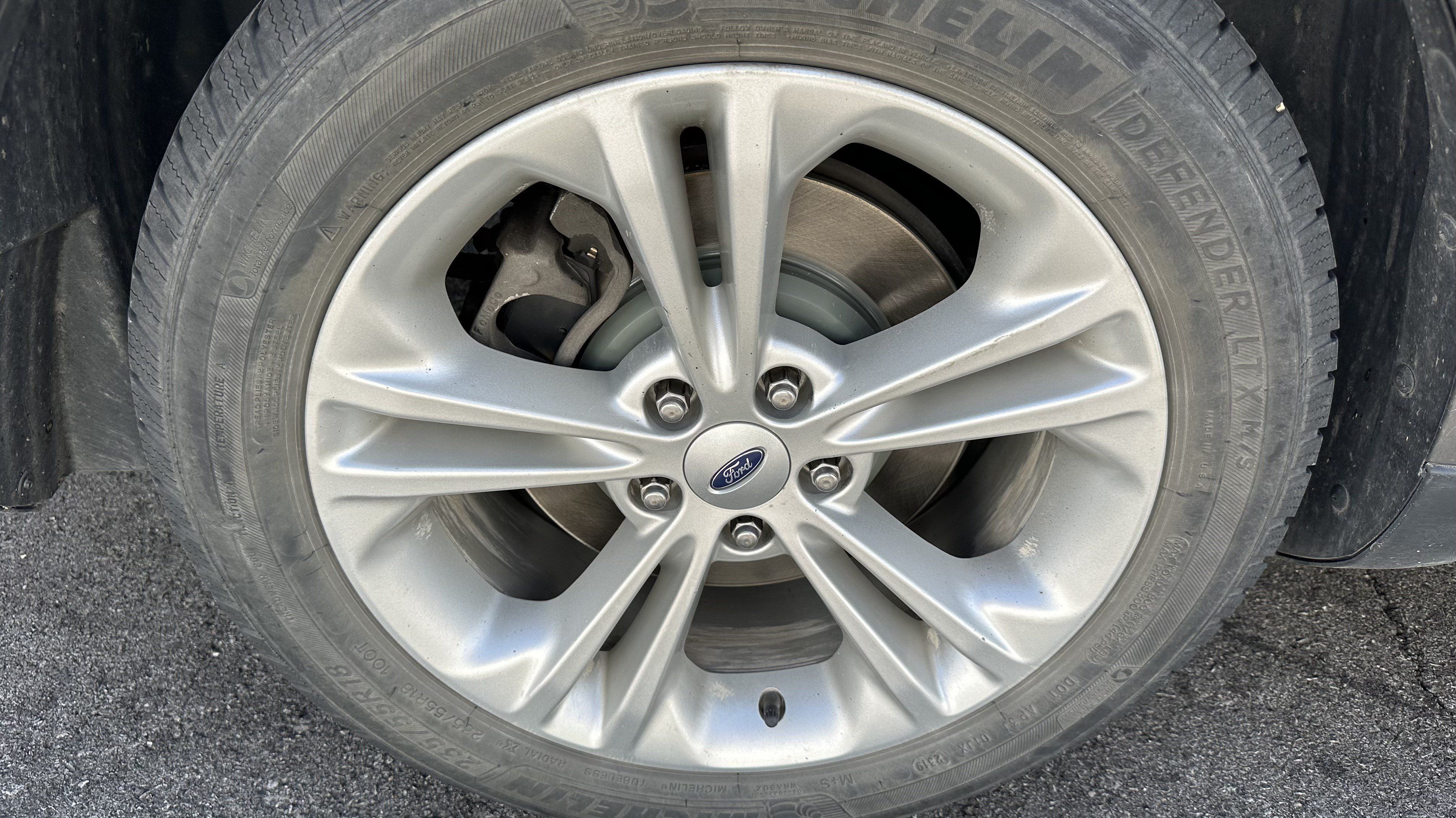 Used 2013 Ford Taurus SEL FWD image 14