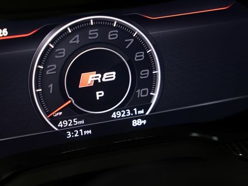 Used 2023 Audi R8 V10 GT RWD image 34